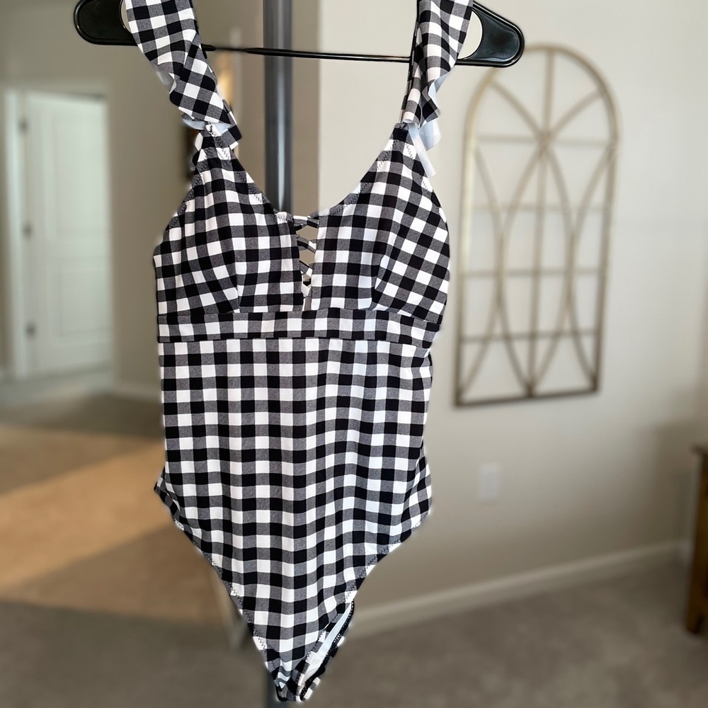 Cupshe one piece with gingham pattern